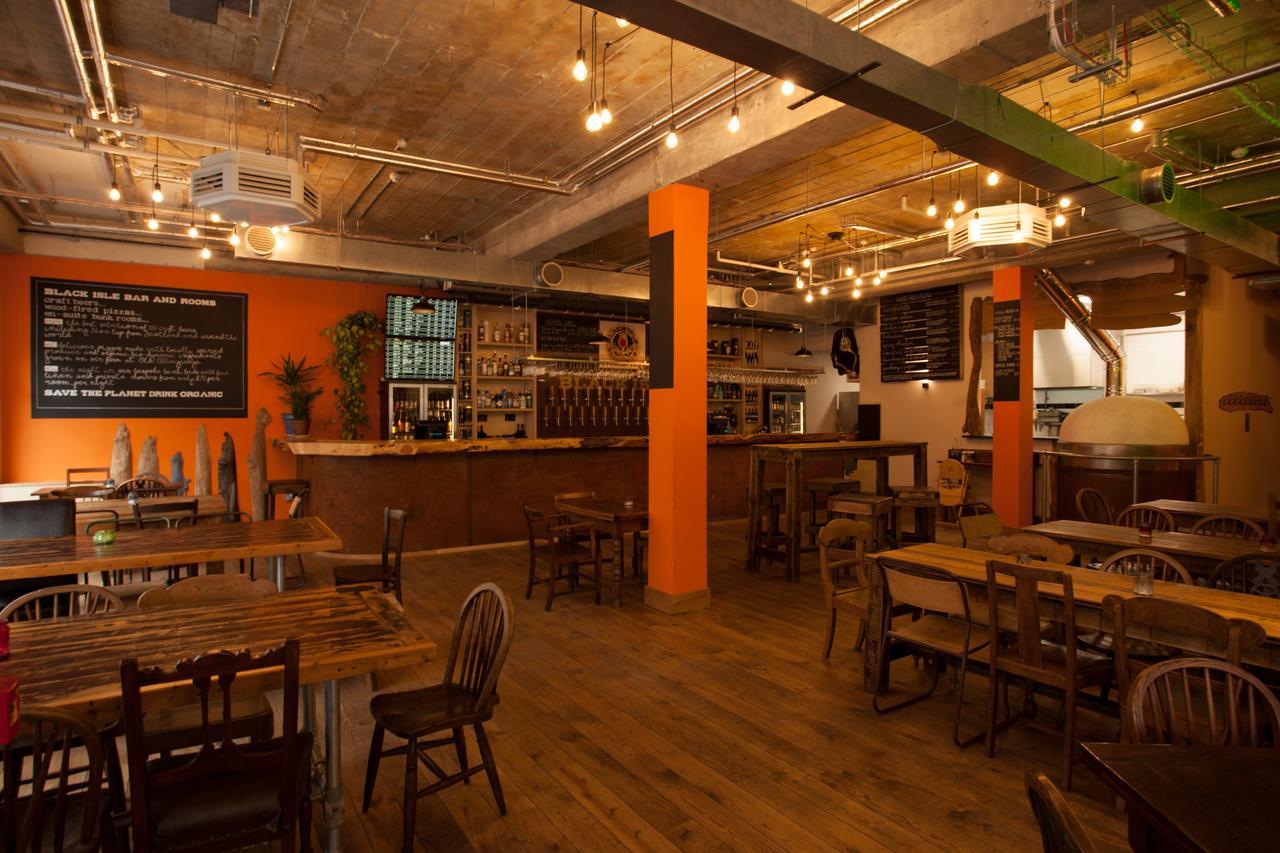 Black Isle Bar & Rooms Inverness Ngoại thất bức ảnh