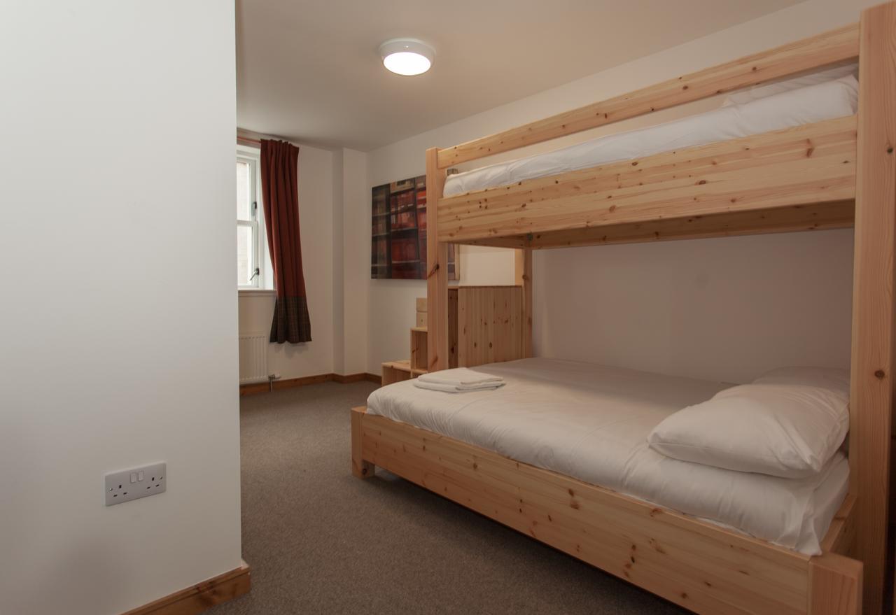 Black Isle Bar & Rooms Inverness Ngoại thất bức ảnh