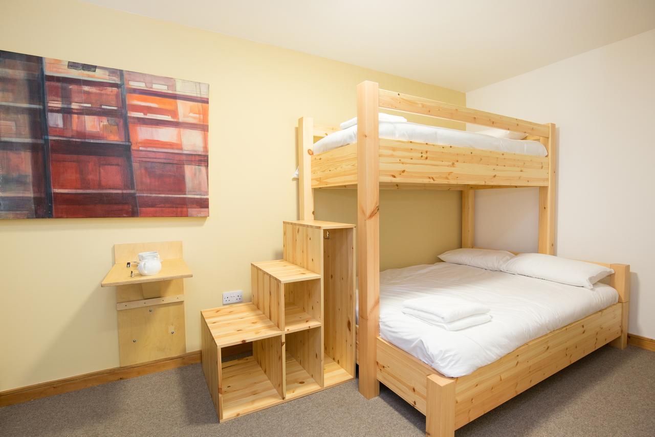 Black Isle Bar & Rooms Inverness Ngoại thất bức ảnh